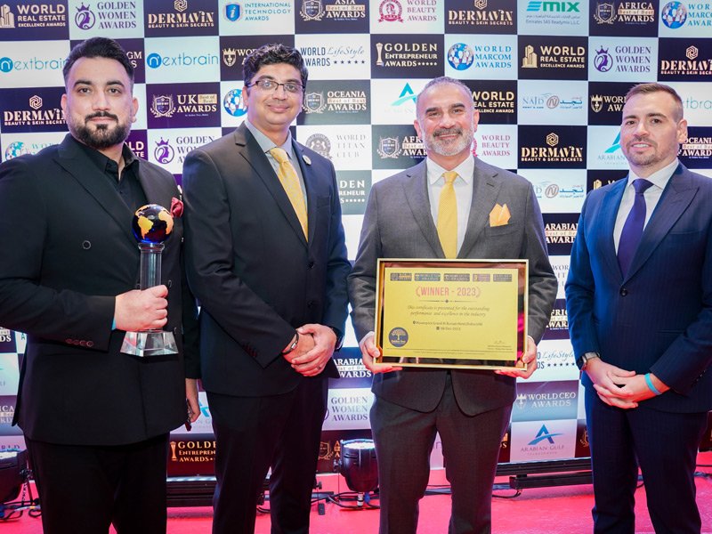 Independent jury reviewing entrepreneur award nominations